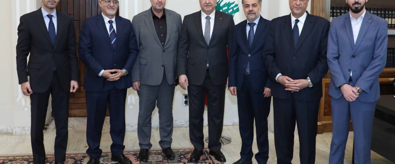 الرئيس عون التقى وفد كتلة الاعتدال الوطني  والنائب عطية نقل عنه تأكيده اجراء الانتخابات البلدية في موعدها